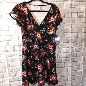 Arizona Faux Wrap Floral Skater Dress L